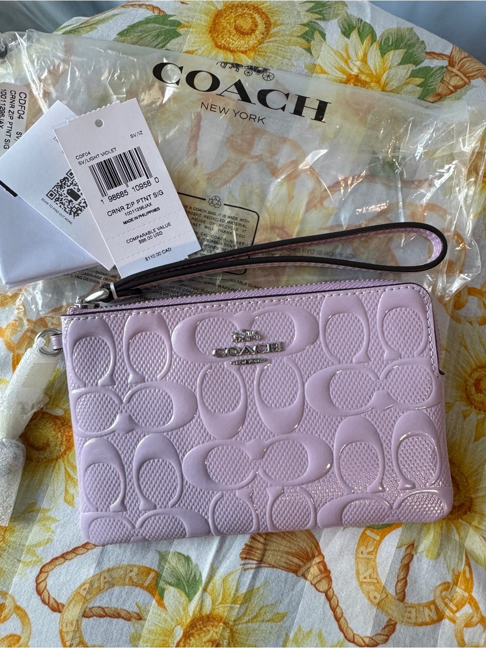 Coach Corner Zip Wristlet Signature Embossed Patent Leather Light Violet NWT